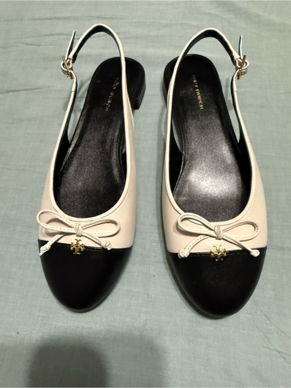 Tory Burch Women’s Cap toe Slingback Ballet Flats in Black & light Cream